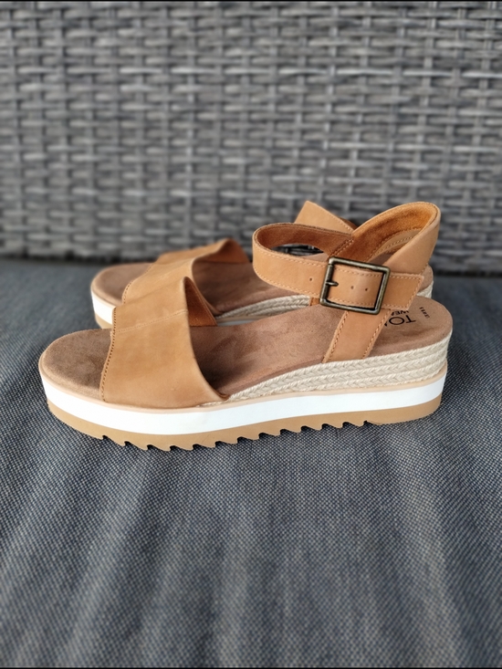 Toms Shoes - TOMS Platform Espadrille Sandals Tan Leather Women's 9.5 Ankle Strap
